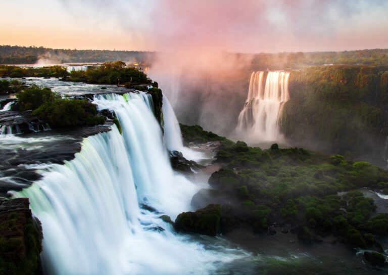 Foz do Iguacu / Iguazu Falls, Parana, Brazil