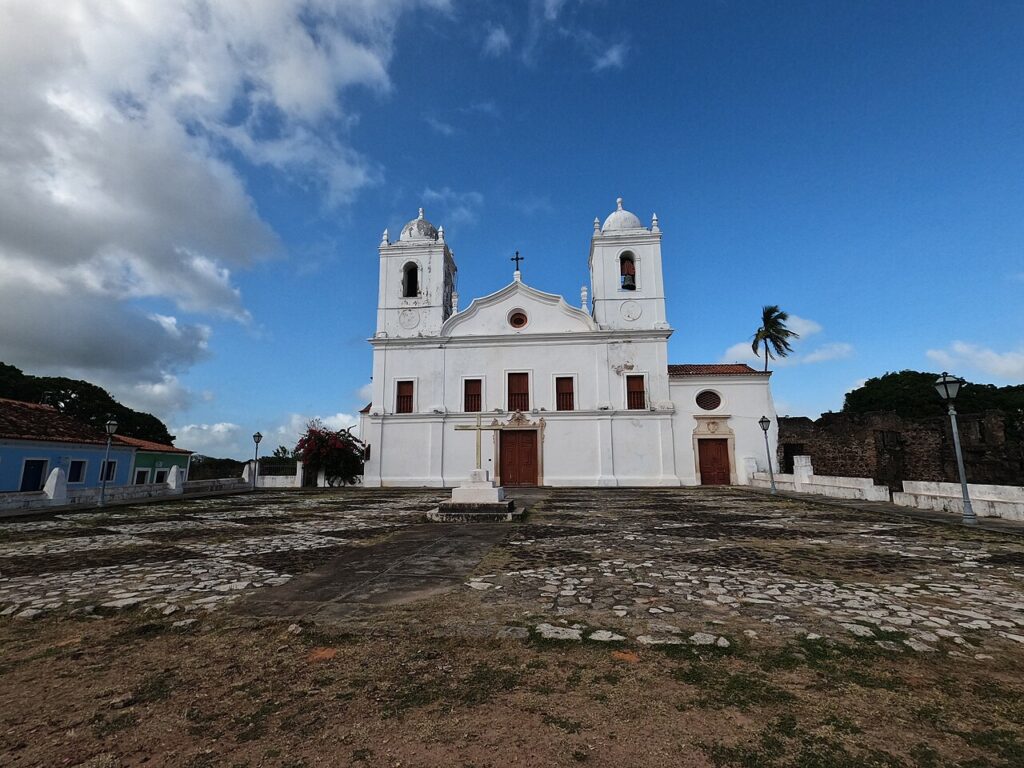 The Igreja de Nossa Senhora do Carmo on the Largo do Carmo, Alc&acirc;ntara