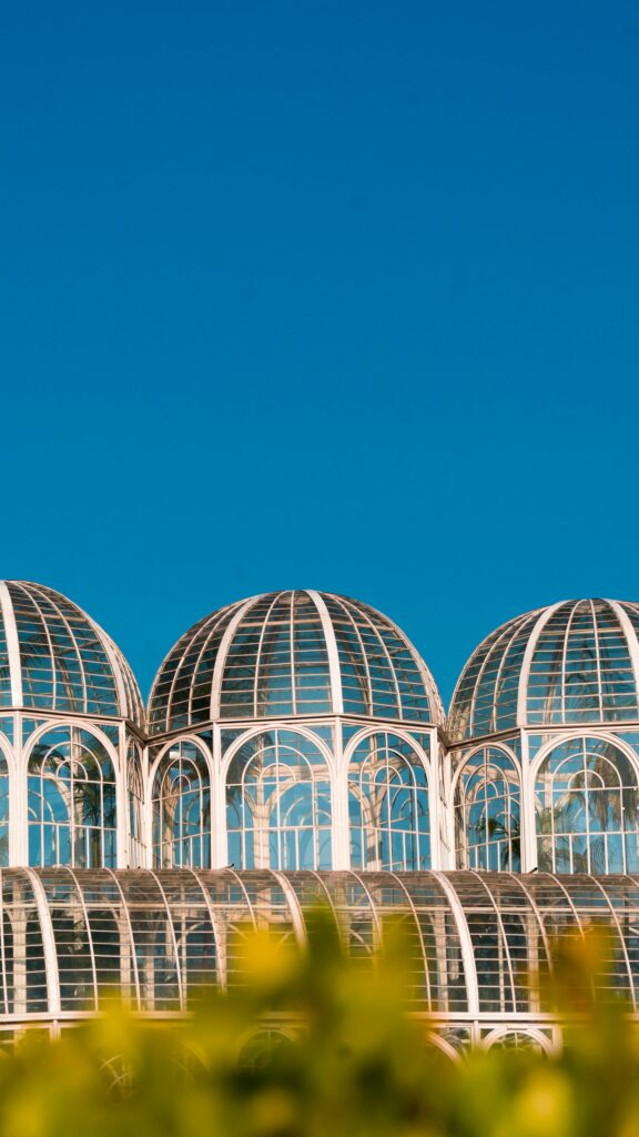 The glass greenhouse of the Jardim Bot&acirc;nico, Curitiba, by Christian Costa
