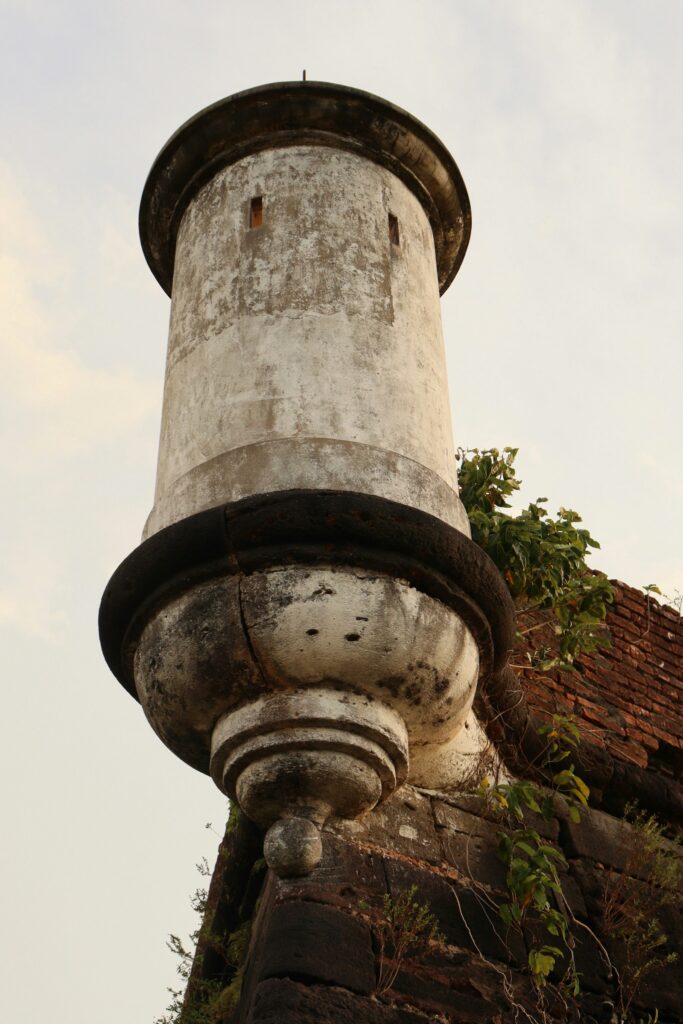 A bastion of the Fortaleza de S&atilde;o Jos&eacute; de Macap&aacute;, by Cassio Magno